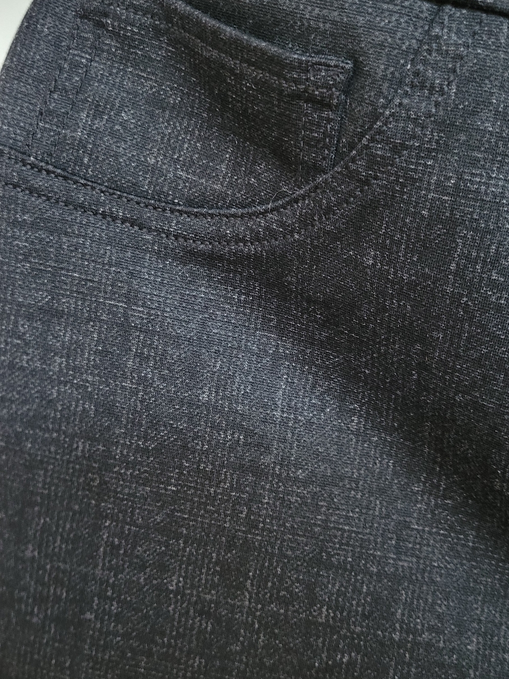 BNWOT-Reitmans Dark Charcoal/Black Knit Dress Legging - Picture 4 of 4